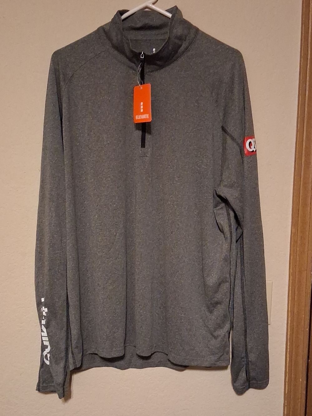 BNWT MENS GRAY ELEVATE QUICKTRIP Quarter-Zip Pullover SIZE XL